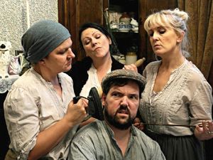 Supporting image for story: Fizzogs reformed as feuding families for new show