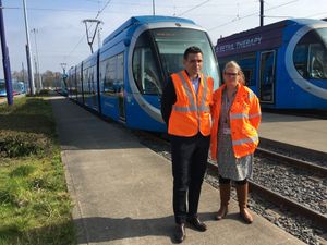 Supporting image for story: Crunch meeting held on failed trams