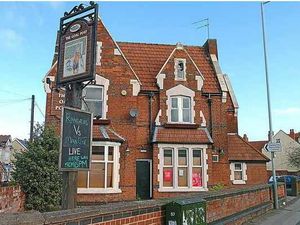 Supporting image for story: Poll: Should Wolverhampton's Goalpost pub be replaced with an Asda petrol station?