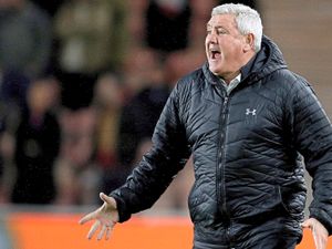 Supporting image for story: Sheffield United vs Aston Villa: Steve Bruce has a selection headache