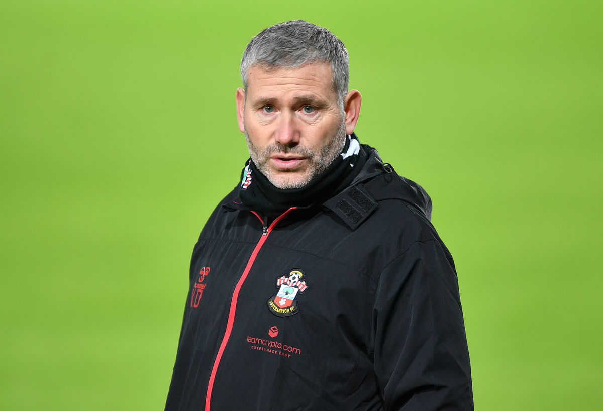Hednesford Town appoint ex Southampton goalkeeper Kelvin Davis as new manager
