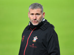 Supporting image for story: Hednesford Town appoint ex Southampton goalkeeper Kelvin Davis as new manager