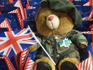 Supporting image for story: Generous shoe box to help soldiers have merrier Christmas