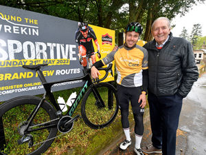 Supporting image for story: Submariner describes 'gruelling' challenge of cycling underwater ahead of 101-mile ride