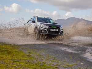 Supporting image for story: First Drive: The Isuzu D-Max XTR charges on to the lifestyle scene