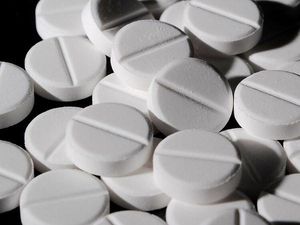 Supporting image for story: Jailed: Mother who poisoned child with paracetamol and cocodamol gets 12 years