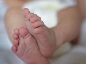 Supporting image for story: Mother-to-baby coronavirus transmission ‘cannot be ruled out’