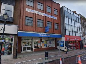 Supporting image for story: Four men arrested in connection with armed robbery of Dudley travel agent bailed
