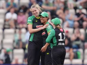 Supporting image for story: Lauren Bell stars as Southern Brave make history with victory over Welsh Fire