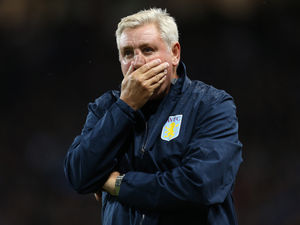 Supporting image for story: Championship play-off final: Bookies tipping Aston Villa and Fulham for penalty drama