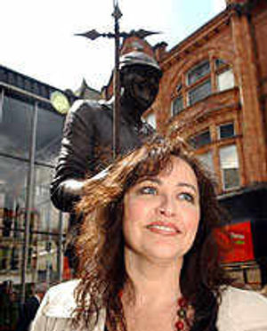 Supporting image for story: Statue of TV Fred unveiled
