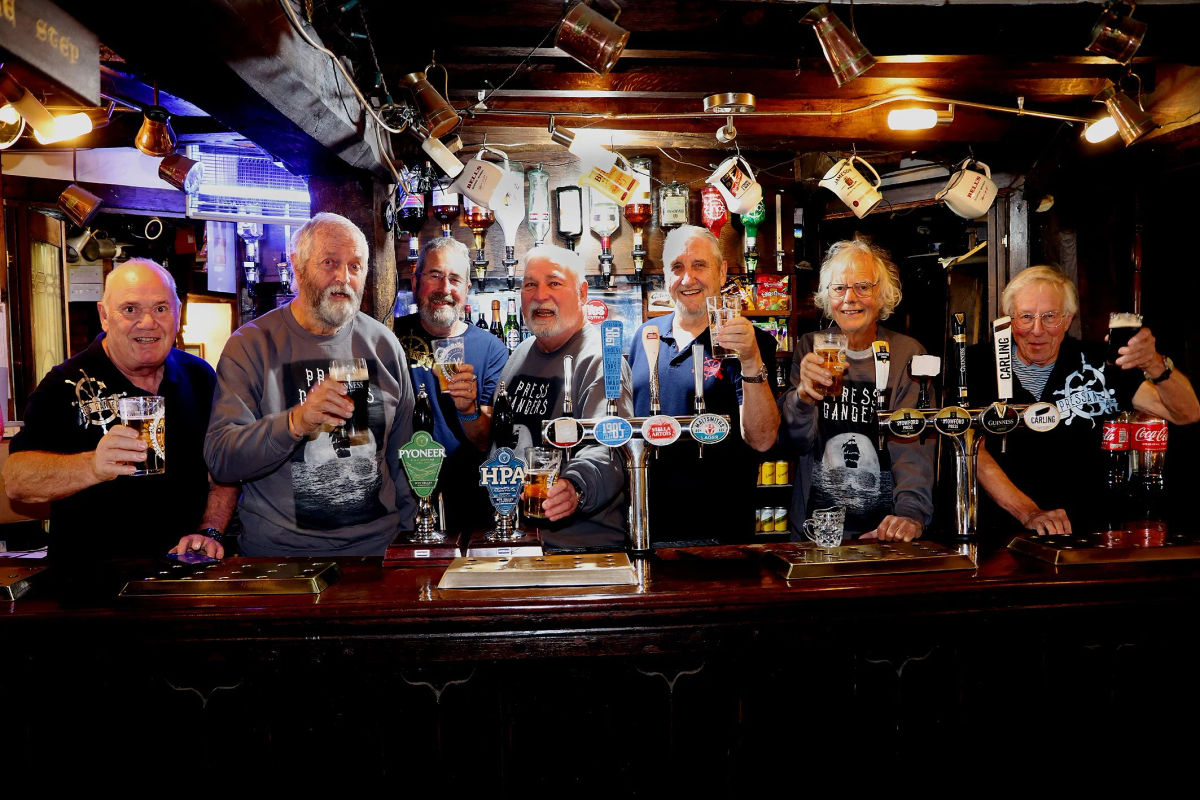 Entertainment Popular Radnorshire shanty band to sing in Presteigne to raise money for Mid Border Arts