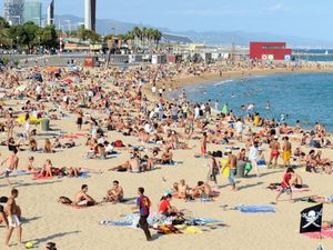 Supporting image for story: Downing Street warns against foreign holidays in ‘amber list’ countries