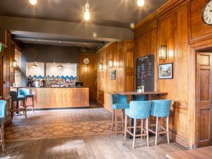 Supporting image for story: See inside historic Shifnal hotel after £250,000 revamp of bar and restaurant 