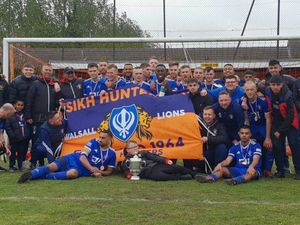 Supporting image for story: Matt Lovatt hunting
more success