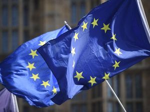 Supporting image for story: Brexit: Key challenges facing Theresa May
