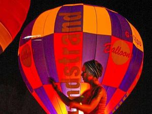 Supporting image for story: Llangollen balloon festival ready to take off