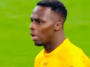 Supporting image for story: Aston Villa linked with Reims ace Edouard Mendy