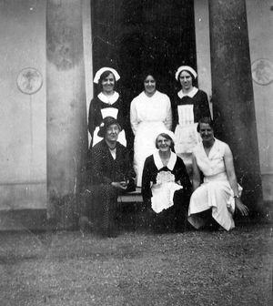 A 1937 picture taken at Chyknell Hall with Muriel Russell, centre front. Full caption is: '1937 Chyknell Hall staff: back row l-r: Annie Jones (maid), Jenny Payne (cook), Nora Kendrick (maid); front row l-r: Miss E Hull (Lady's maid), Muriel Russell (kitchen maid), Visiting Girl Guide. Servants. Picture shared by Sue Burns of Claverley Memories Local History Society.