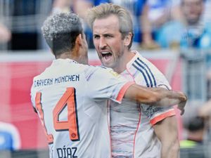 Supporting image for story: Harry Kane scores a treble as Bayern Munich maintain perfect start to Bundesliga