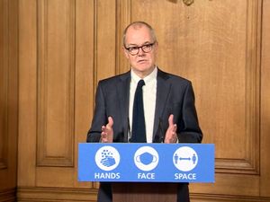 Supporting image for story: Government criticised after errors emerge in key Covid-19 projections