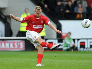 Supporting image for story: Anton Peterlin to accept Walsall deal