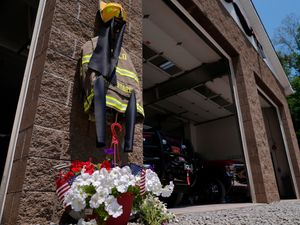 Supporting image for story: Hundreds gather in Pennsylvania to remember man killed at Donald Trump rally