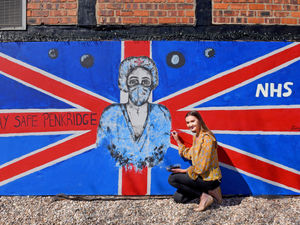 Supporting image for story: Giant Penkridge pub mural pays tribute to NHS heroes
