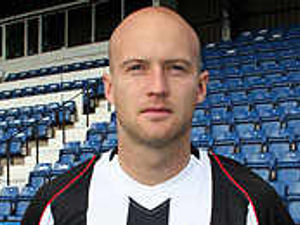 Supporting image for story: Oxford 1 Stafford 2