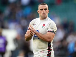 Supporting image for story: England boss Steve Borthwick ponders Ben Earl experiment at inside centre