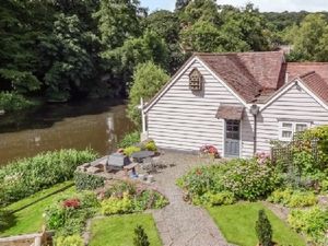 Supporting image for story: Couple just had enough time for meal before flood waters invaded Ludlow holiday home
