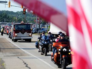 Supporting image for story: Hundreds gather for funeral of former fire chief killed in Trump rally shooting