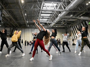 Supporting image for story: Fun, music and dancing as rehearsals go on for big Commonwealth Games festival