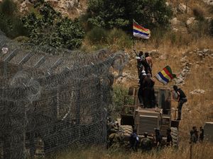 Supporting image for story: Clashes rage in Syrian city as Israel launches strike on Damascus