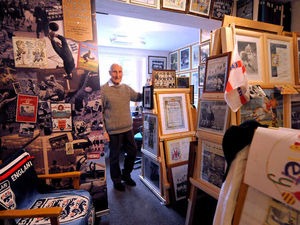Supporting image for story: Shifnal-based Wolves legend Bert Williams sells collection to help charity
