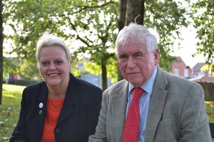 Shirley Reynolds and Charles Smith