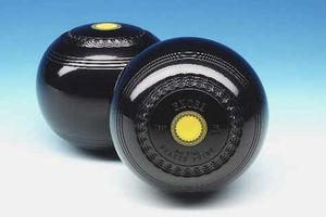 Supporting image for story: Usage at under-threat Oswestry bowling green  doubles