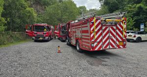 A number of fire crews were sent to the scene. Picture: Amber Watch Wellington.