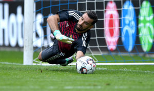 Rui Patricio of Wolverhampton Wanderers saves during a penalty shoot out. (AMA)