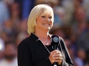 Supporting image for story: Sue Barker in tearful farewell after hosting BBC Wimbledon coverage for 30 years