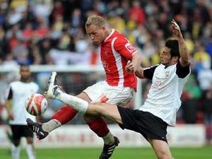 Supporting image for story: Richard Taundry signs new Saddlers deal