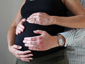 Supporting image for story: Elizabeth Joyce: Giving birth? Then Nick Knowles best