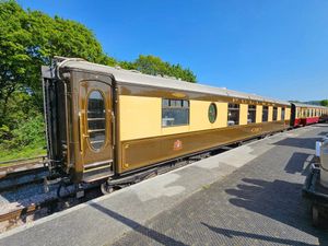 Pullman Car No 246 ‘Lydia’ at a platform