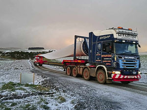 Supporting image for story: Final turbine blade delivered as Mid Wales convoys end
