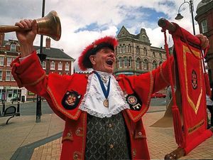 Supporting image for story: Farewell to Percy, 92, the world's oldest town crier