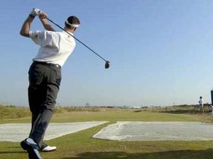 Supporting image for story: Oliver Farr just two shots off the pace at Hoylake