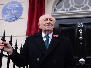 Supporting image for story: Lord Kinnock: Fair to say voters not yet fully convinced by Labour