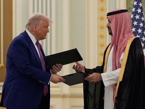 Supporting image for story: Trump and Saudi prince sign agreements as US leader begins Middle East tour