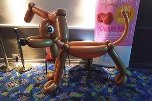 It certainly is a huge balloon dog!
