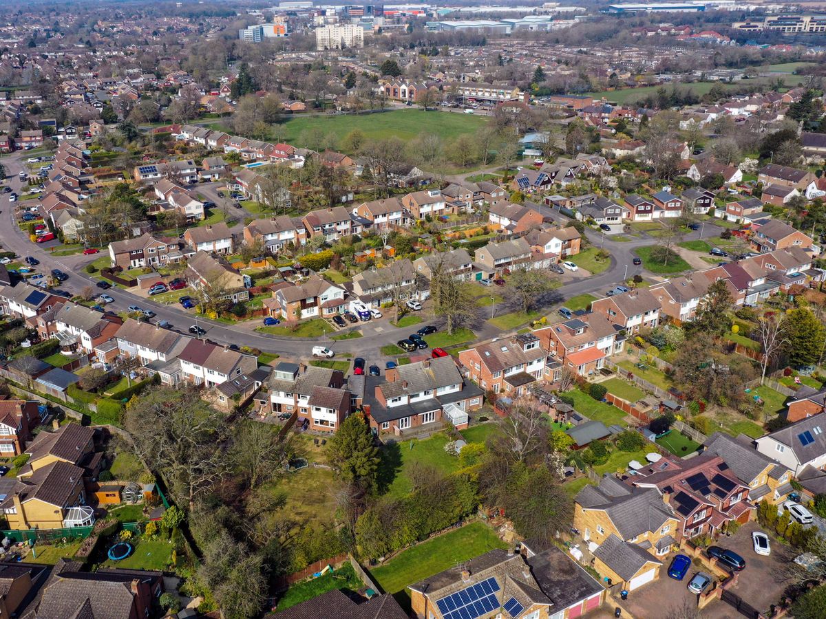 Two-fifths of British garden space paved over, reducing green benefits &ndash; report